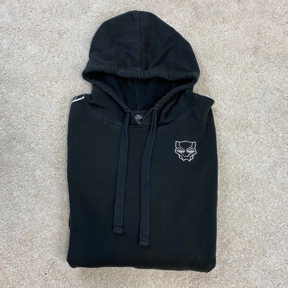 Marvel Black Panther Embroidered Logo Hooded Sweatshirt Size M